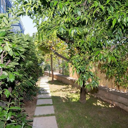 Апартаменти Casa Enza, For Up To 5 People, Sorrento Center Екстер'єр фото
