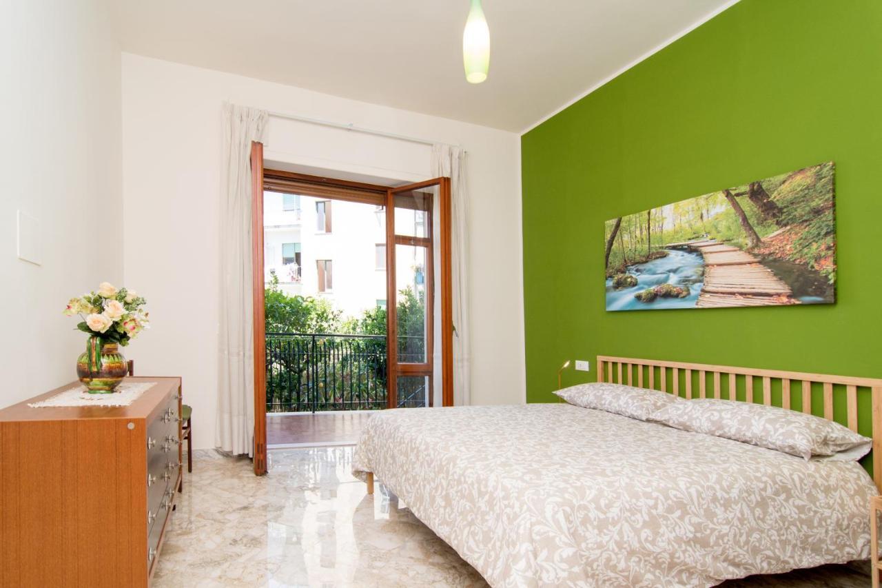 Апартаменти Casa Enza, For Up To 5 People, Sorrento Center Екстер'єр фото